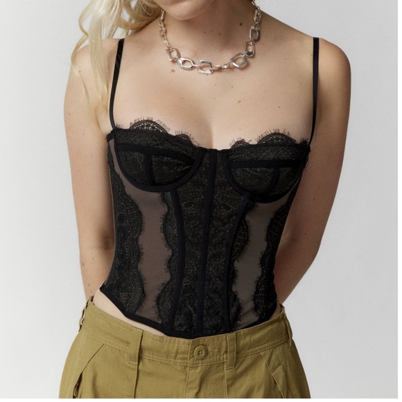 Urban Outfitters- Out From Under Modern Love Corset. Ivory. - Picture 3 of 3